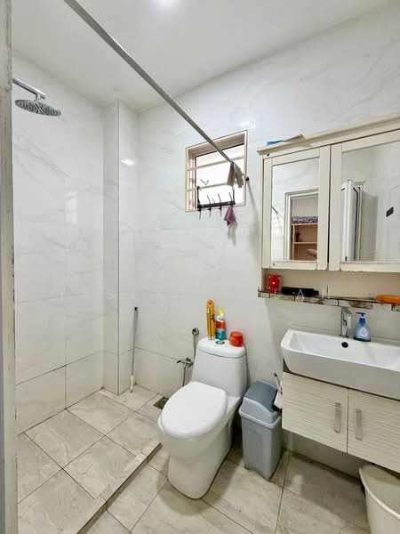 Seksyen 4 untuk Untuk Dijual - RM 800,000, Mac 2026 - PropertyGuru.com.my