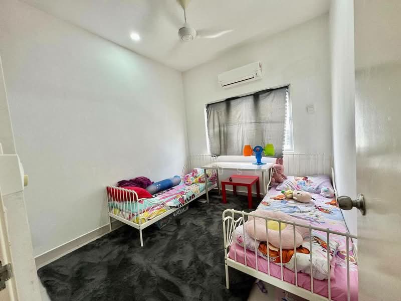2-storey Terraced House for Sale in Setia Ecohill (Semenyih) - Tasya Ruslan - Bedroom - PropertyGuru.com.my