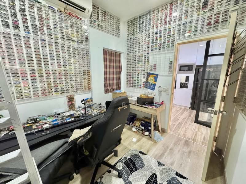 2-storey Terraced House for Sale in Setia Ecohill (Semenyih) - Tasya Ruslan - Study - PropertyGuru.com.my