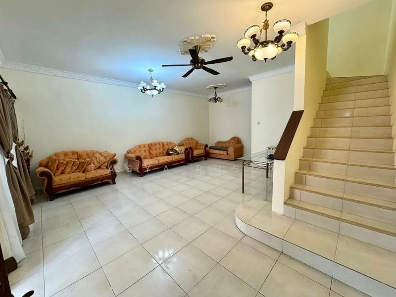 Seksyen 5 Bandar Baru Bangi untuk Untuk Dijual - RM 540,000, Feb 2026 - Living Room - PropertyGuru.com.my