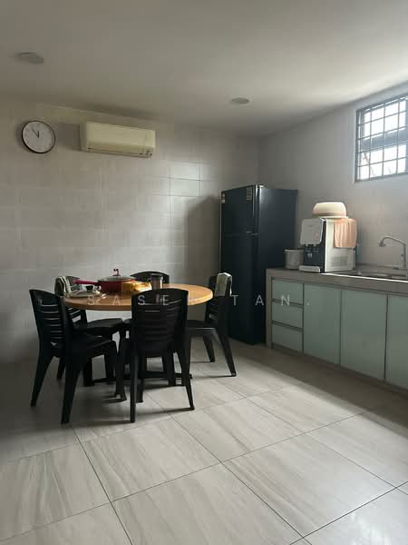 Shop / Office for Sale in Johor Bahru (Johor) - SASER TAN. - Kitchen - PropertyGuru.com.my