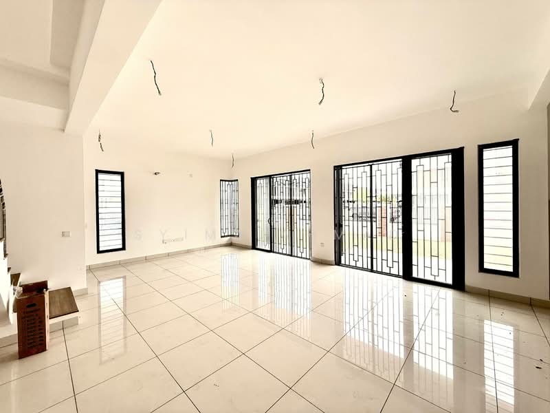 Freehold Corner Double Storey Elmina Green Three (3), Shah Alam untuk Untuk Dijual - RM 1,320,000, Feb 2026 - Living Room - PropertyGuru.com.my