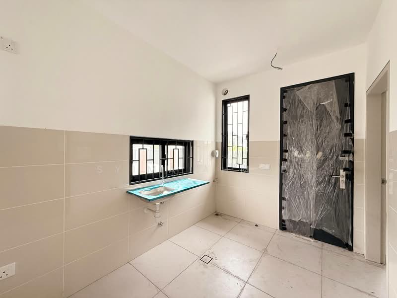 Freehold Corner Double Storey Elmina Green Three (3), Shah Alam untuk Untuk Dijual - RM 1,320,000, Feb 2026 - Kitchen - PropertyGuru.com.my