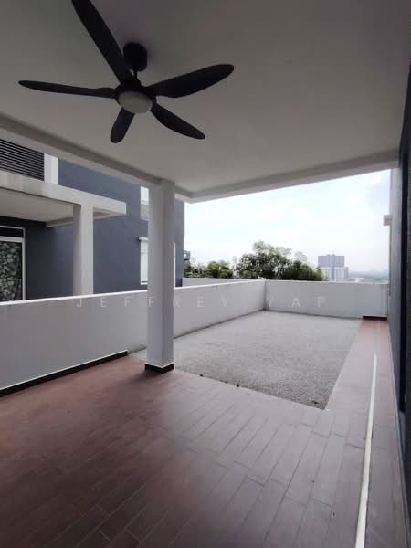 Condominium for Rent at Seri Puteri Hills Town Villa & Condominium - Jeffrey Yap - Balcony - PropertyGuru.com.my