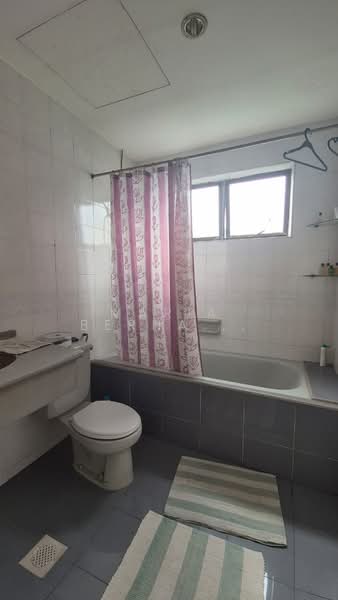 Condominium for Sale at Robson Condominium - Maria Bernadette Tan - Master Bathroom - PropertyGuru.com.my