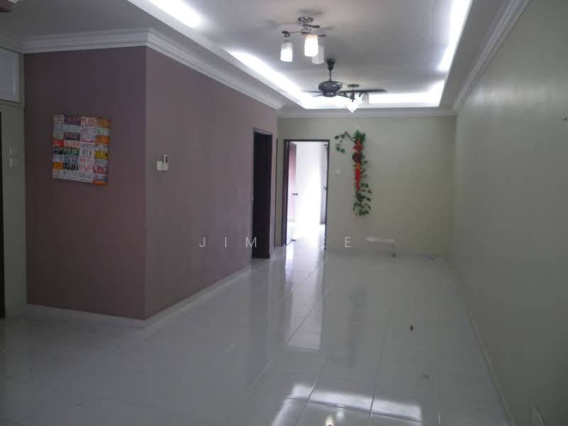 Townhouse for Rent in Batu Caves (Selangor) - Jim Lee - Living Room - PropertyGuru.com.my