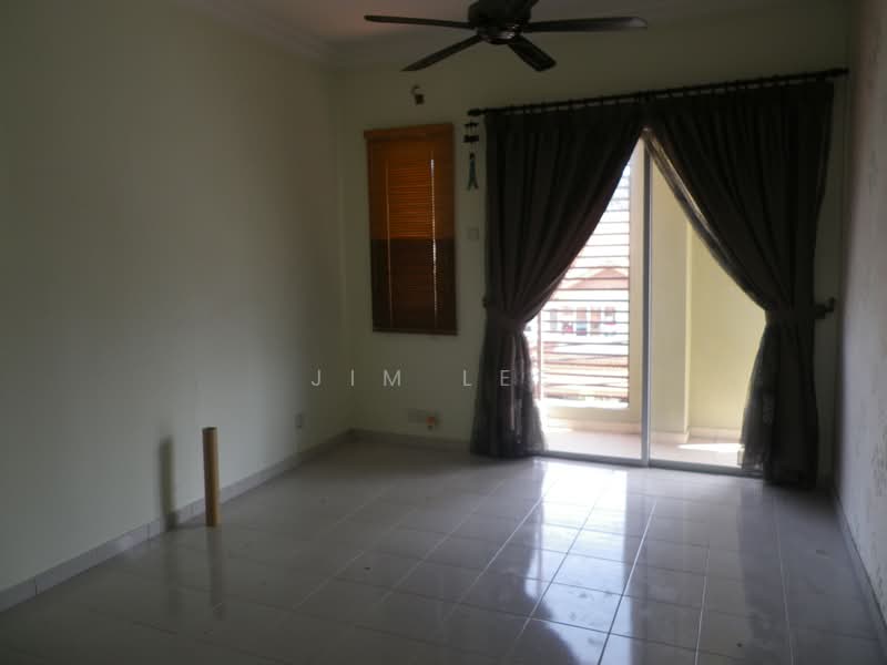 Townhouse for Rent in Batu Caves (Selangor) - Jim Lee - Living Room - PropertyGuru.com.my