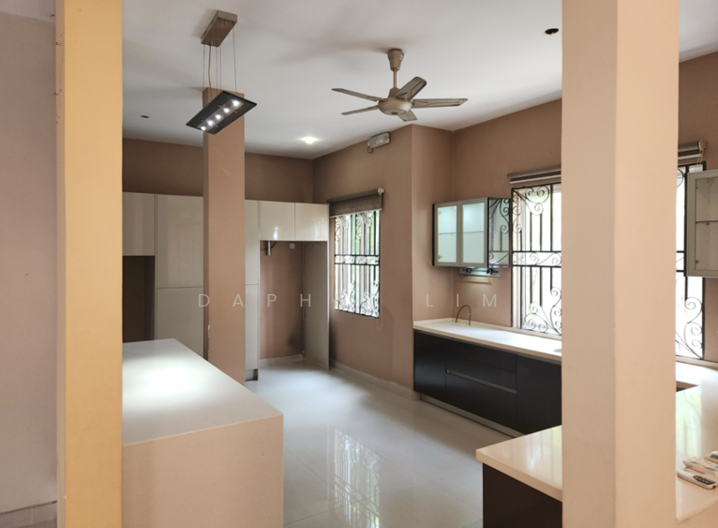 Bungalow for Sale in Taman Yarl (Jalan Klang Lama (Old Klang Road)) - Daphne Lim - Kitchen - PropertyGuru.com.my