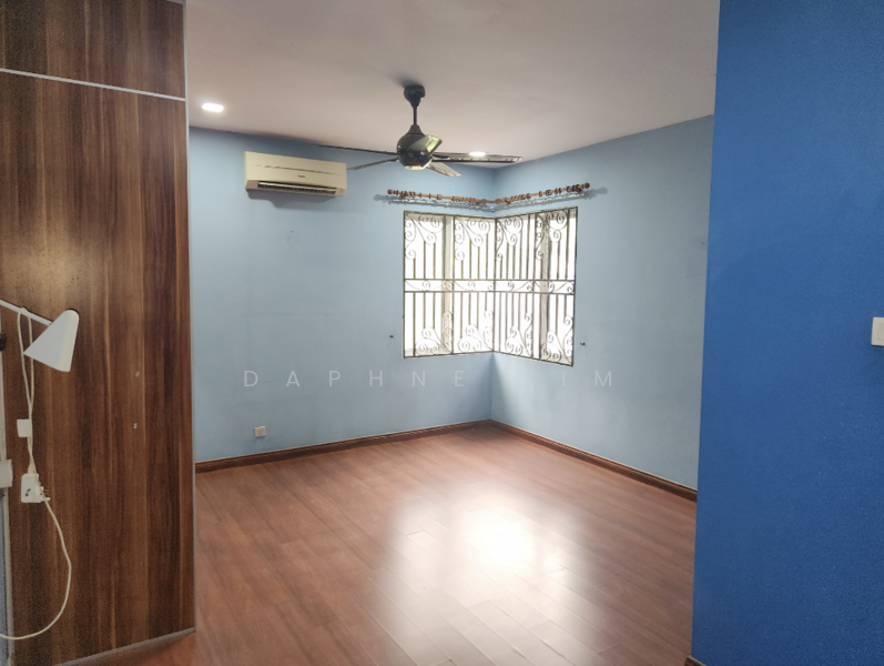 Bungalow for Sale in Taman Yarl (Jalan Klang Lama (Old Klang Road)) - Daphne Lim - Bedroom - PropertyGuru.com.my