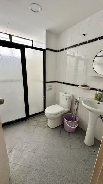 Condominium for Rent at Twin Towers - Weng Sern - Bathroom - PropertyGuru.com.my