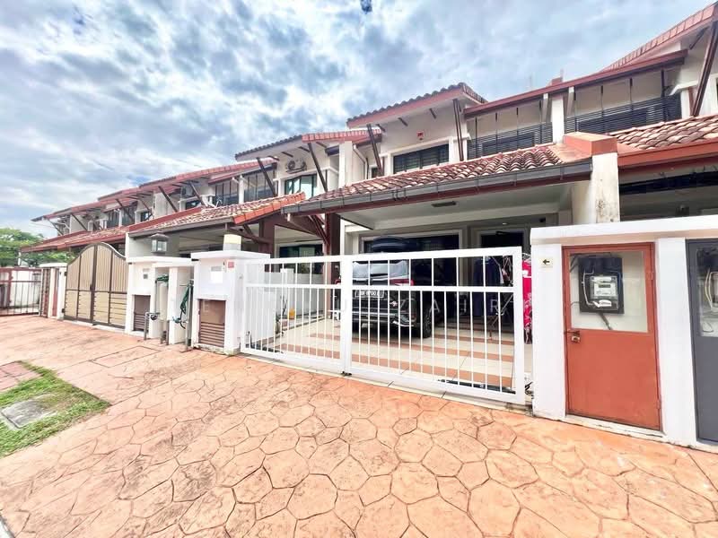 2-storey Terraced House for Sale in Setia Alam (Selangor) - Tengku Zairi - Exterior - PropertyGuru.com.my