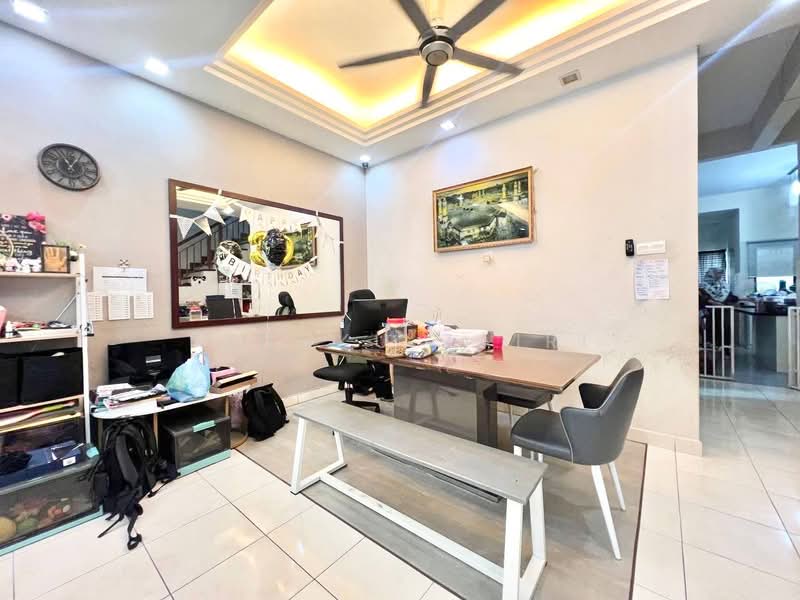 2-storey Terraced House for Sale in Setia Alam (Selangor) - Tengku Zairi - Study - PropertyGuru.com.my