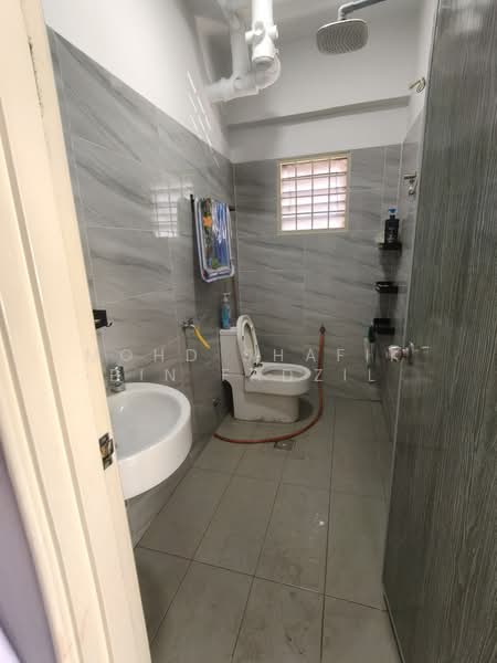 Pandan Heights Condominium untuk Untuk Disewa - RM 1,300 /bulan, Feb 2026 - Bathroom - PropertyGuru.com.my