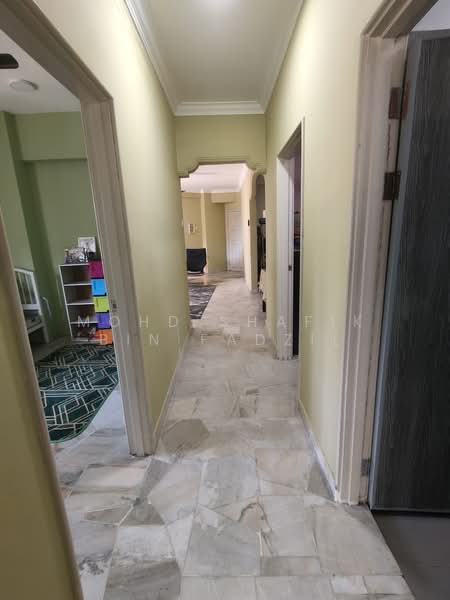 Pandan Heights Condominium untuk Untuk Disewa - RM 1,300 /bulan, Feb 2026 - Corridor - PropertyGuru.com.my