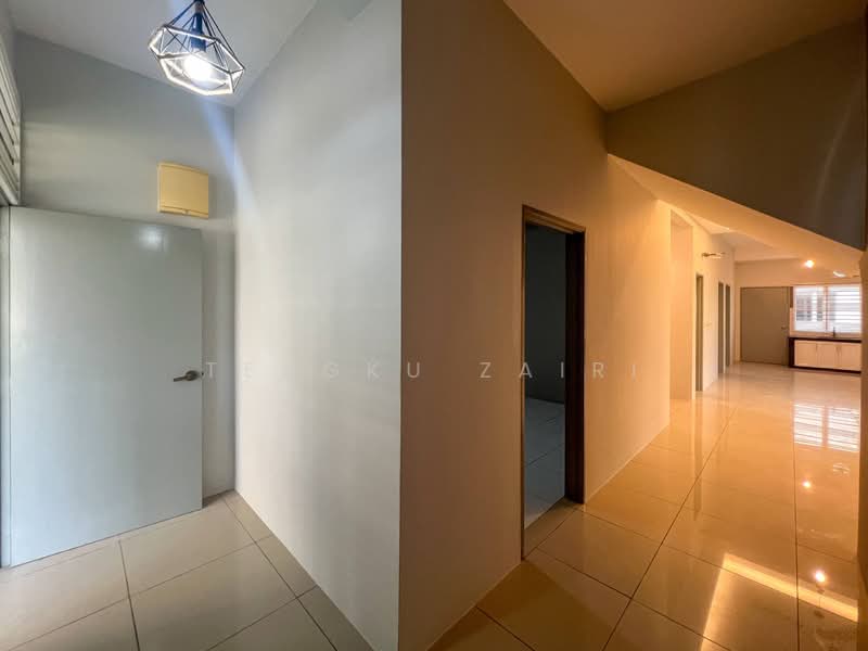 Townhouse for Sale in Kuala Selangor (Selangor) - Tengku Zairi - Entrance - PropertyGuru.com.my
