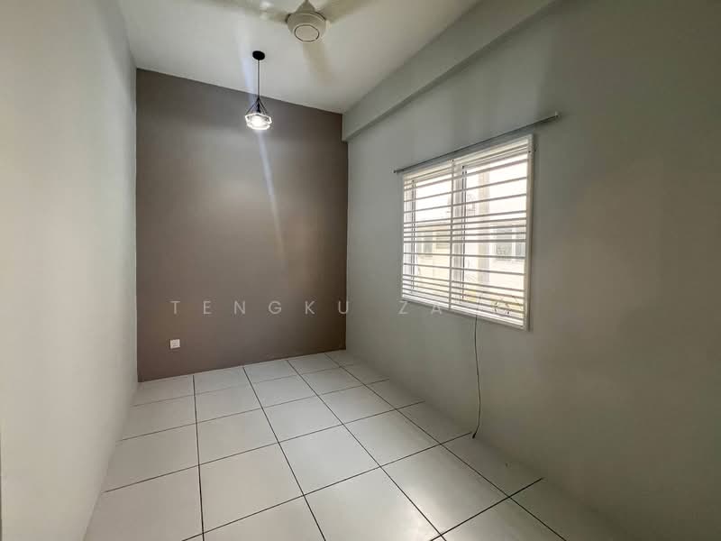 Townhouse for Sale in Kuala Selangor (Selangor) - Tengku Zairi - PropertyGuru.com.my