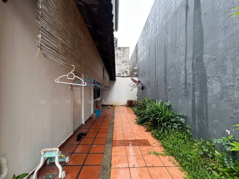 Semi-Detached House for Sale in Taman Saujana Emas (Kajang) - Mohamad Hanafi - Exterior - PropertyGuru.com.my