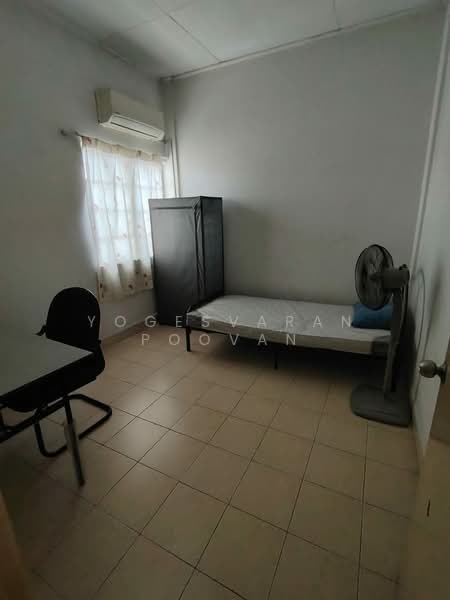 Apartment for Rent at Pangsapuri Kasuarina - Yogesvaran Poovan - Bedroom - PropertyGuru.com.my