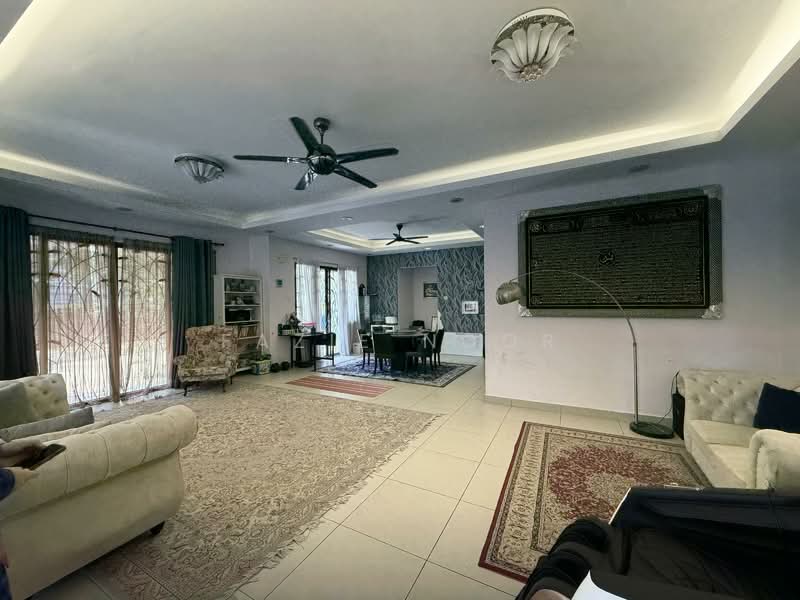 3-storey Terraced House for Sale in Denai Alam (Shah Alam) - Fazie Noor - Living Room - PropertyGuru.com.my