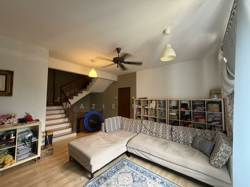 3-storey Terraced House for Sale in Denai Alam (Shah Alam) - Fazie Noor - Living Room - PropertyGuru.com.my