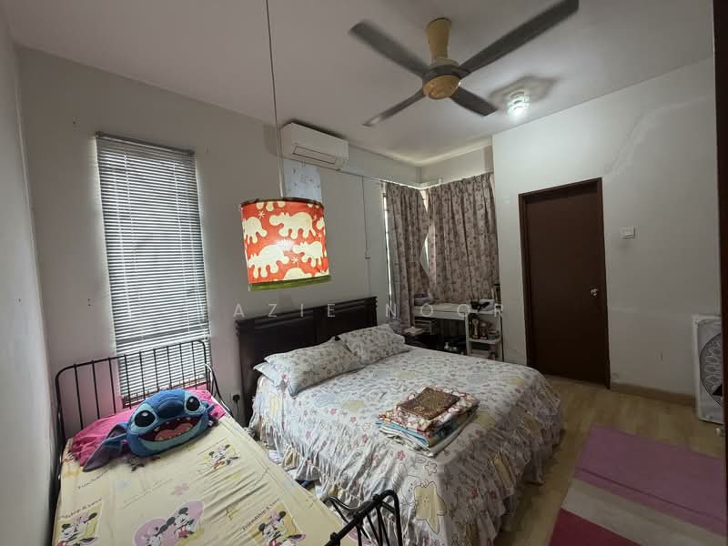 3-storey Terraced House for Sale in Denai Alam (Shah Alam) - Fazie Noor - Bedroom - PropertyGuru.com.my