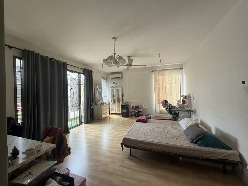 3-storey Terraced House for Sale in Denai Alam (Shah Alam) - Fazie Noor - Bedroom - PropertyGuru.com.my