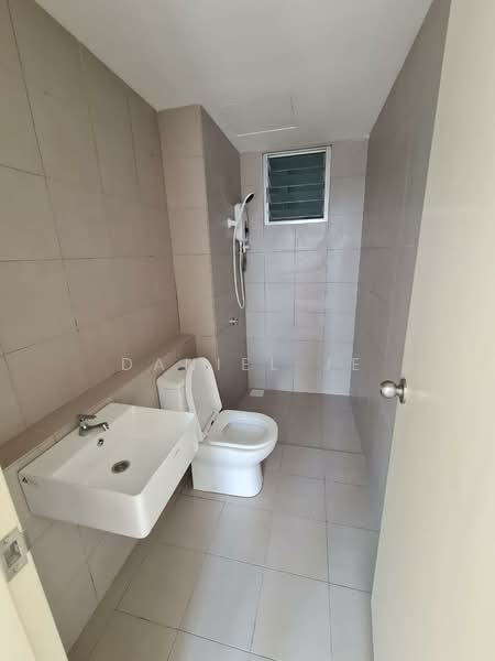 Lakefront Homes untuk Untuk Disewa - RM 1,600 /bulan, Mac 2026 - Bathroom - PropertyGuru.com.my