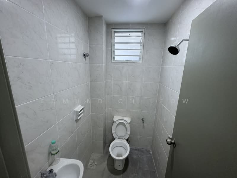 Rumah Teres 2 Tingkat untuk Disewa di Ulu Yam (Selangor) - Edmund CH Leow - Bathroom - PropertyGuru.com.my