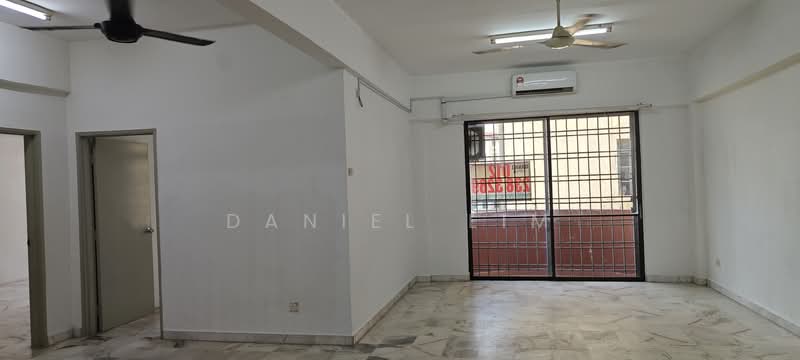 Apartment for Sale at Pangsapuri Sri Pelangi - Daniel Lim - Living Room - PropertyGuru.com.my