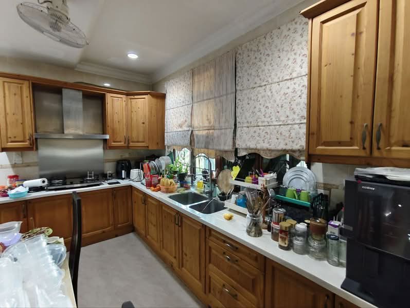 Bungalow for Sale in Seksyen 8 (Shah Alam) - HELMY IZZUDIN - PropertyGuru.com.my