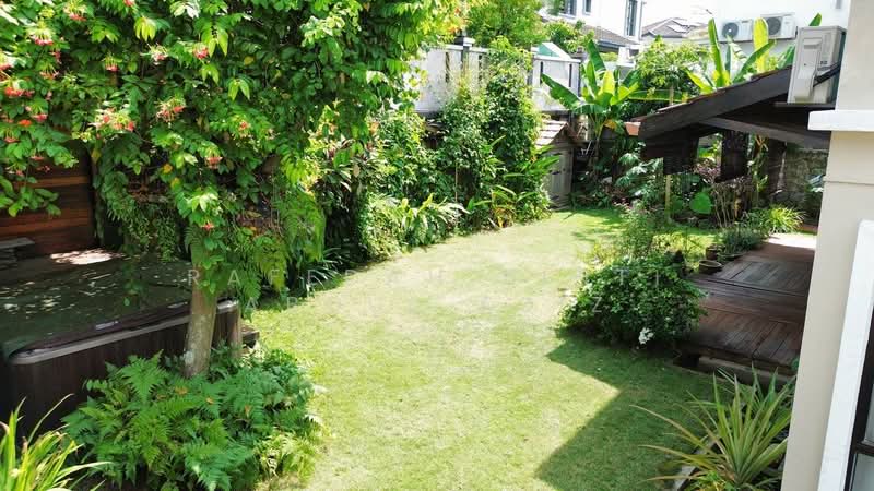 Bungalow for Sale in Saujana Villa (Kajang) - Rafedah Binti Abdul Aziz - Garden - PropertyGuru.com.my