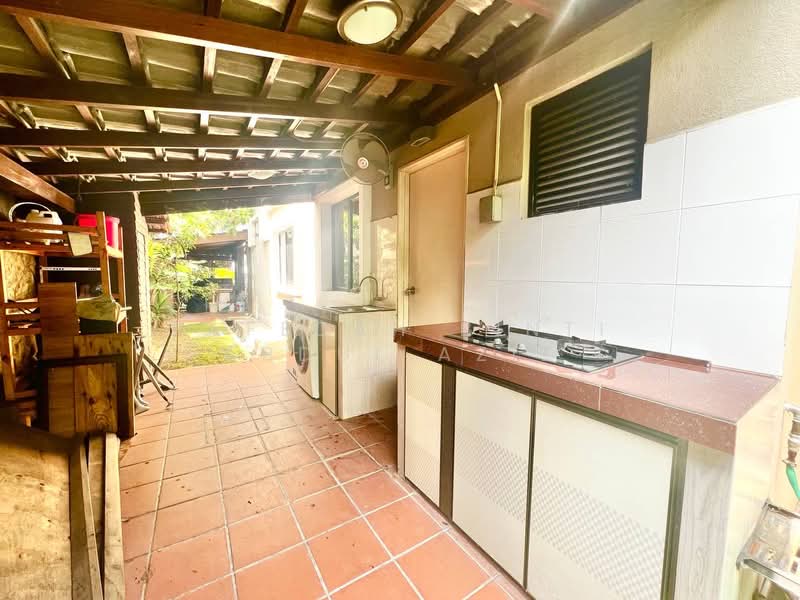 Bungalow for Sale in Saujana Villa (Kajang) - Rafedah Binti Abdul Aziz - Kitchen - PropertyGuru.com.my