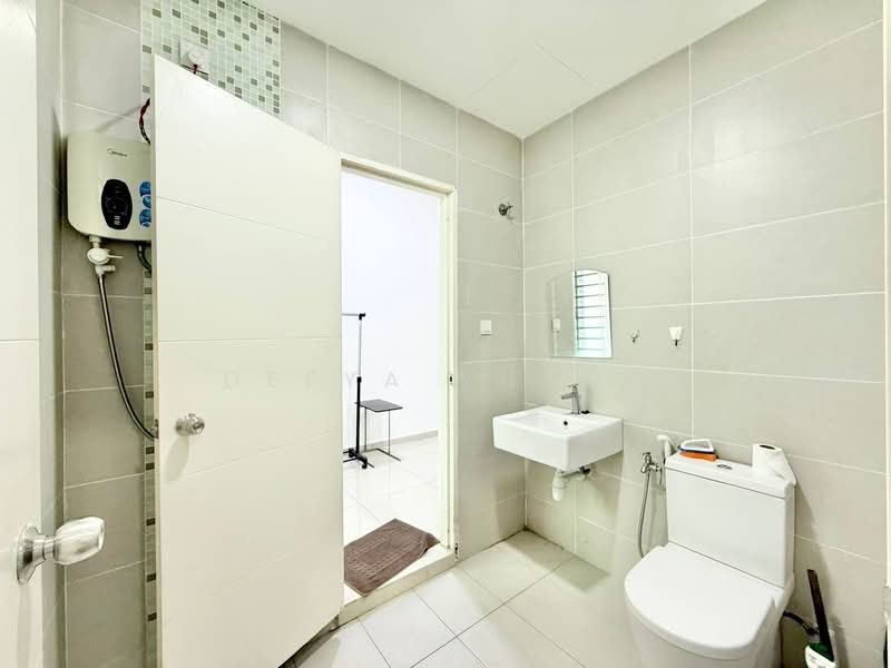 2-storey Terraced House for Sale in Seremban (Negeri Sembilan) - Deeya Yusof - Bathroom - PropertyGuru.com.my