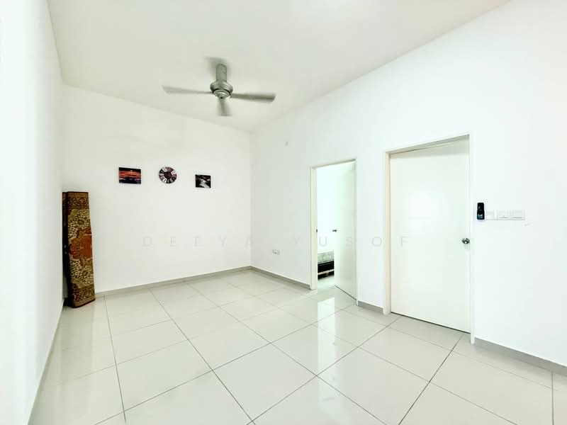 2-storey Terraced House for Sale in Seremban (Negeri Sembilan) - Deeya Yusof - Living Room - PropertyGuru.com.my