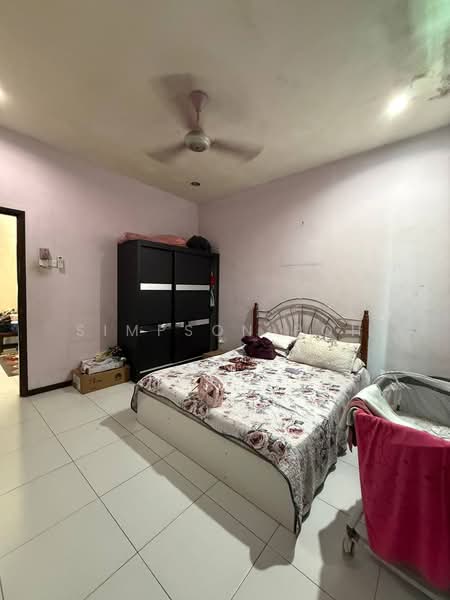 2-storey Terraced House for Sale in Taman Impian Emas (Skudai) - Simpson Poh - Bedroom - PropertyGuru.com.my