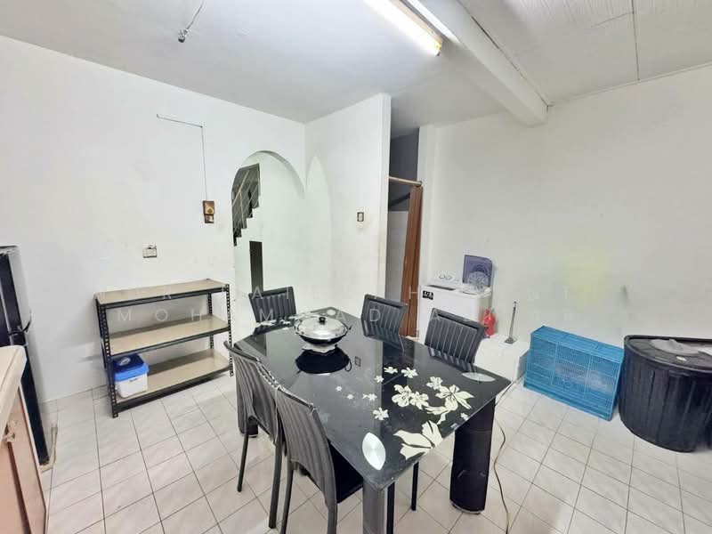 Taman Johor Jaya untuk Untuk Dijual - RM 350,000, Feb 2026 - Dining Room - PropertyGuru.com.my