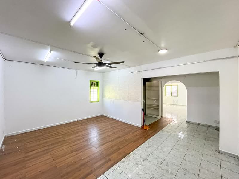 2-storey Terraced House for Sale in Seksyen 19 (Shah Alam) - Lukman Hakim - PropertyGuru.com.my