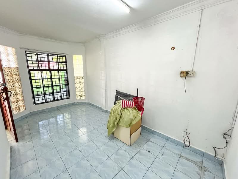 2-storey Terraced House for Sale in Seksyen 19 (Shah Alam) - Lukman Hakim - PropertyGuru.com.my