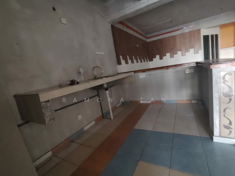 Shop for Rent in Taman Melaka Raya (Melaka City) - Ramona Tan - Kitchen - PropertyGuru.com.my
