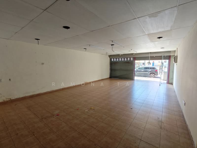Shop for Rent in Taman Melaka Raya (Melaka City) - Ramona Tan - Interior - PropertyGuru.com.my
