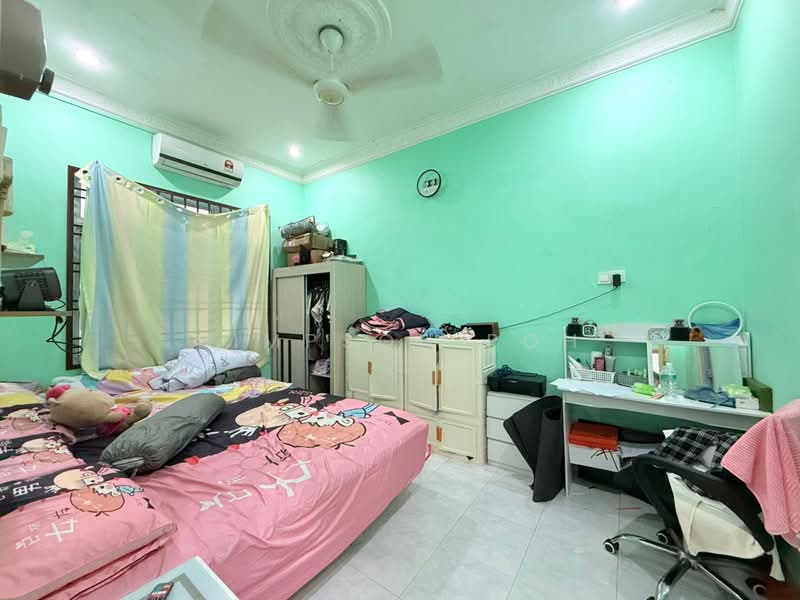 Taman Nusa Bestari 2 untuk Untuk Dijual - RM 620,000, Feb 2026 - Bedroom - PropertyGuru.com.my