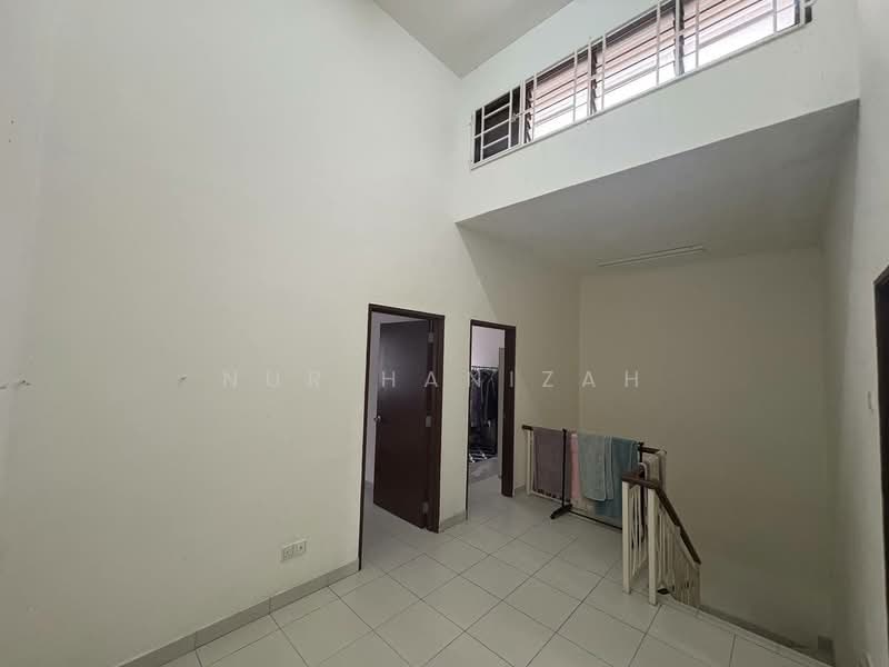 2-storey Terraced House for Sale in Bandar Puncak Alam (Puncak Alam) - Nur Hanizah - Interior - PropertyGuru.com.my
