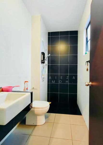 2-storey Terraced House for Sale in Iskandar Puteri (Nusajaya) (Johor) - Nur Faiezah Binti Mohammad Azhar - Bathroom - PropertyGuru.com.my