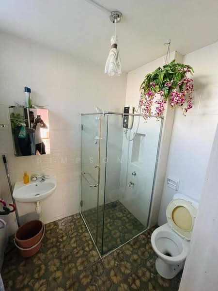 Cluster House for Sale in Taman Skudai Indah (Skudai) - Simpson Poh - Bathroom - PropertyGuru.com.my