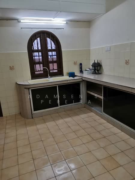 Taman Sri Muda Double Storey House untuk Untuk Dijual - RM 390,000, Feb 2026 - Kitchen - PropertyGuru.com.my