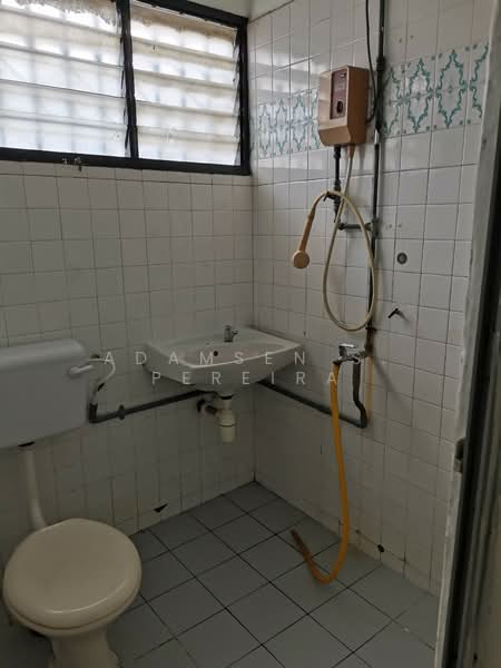 Taman Sri Muda Double Storey House untuk Untuk Dijual - RM 390,000, Feb 2026 - Bathroom - PropertyGuru.com.my