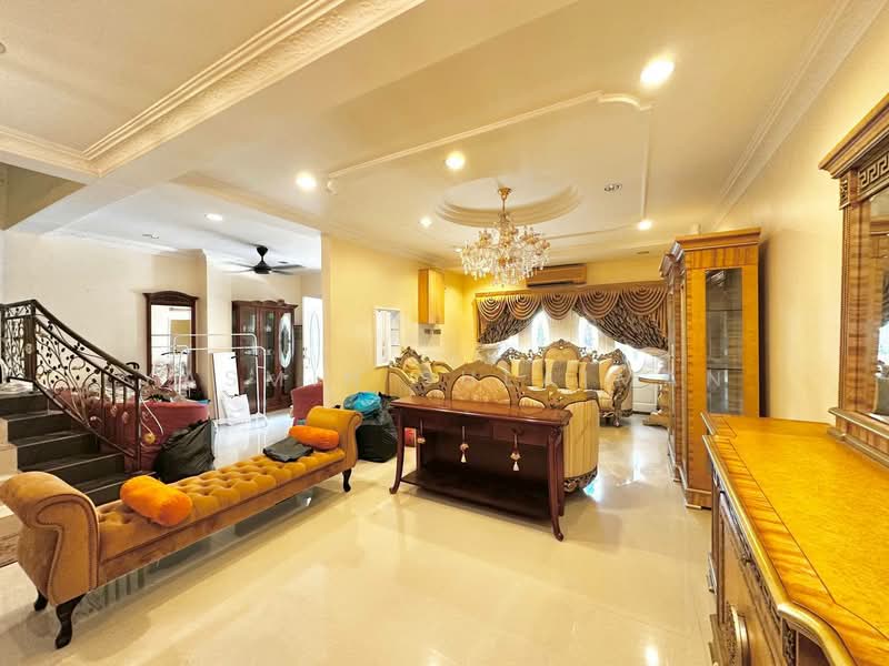 2-storey Terraced House for Sale in Ukay Perdana (Ulu Kelang) - Yasmin Sulaiman - Living Room - PropertyGuru.com.my