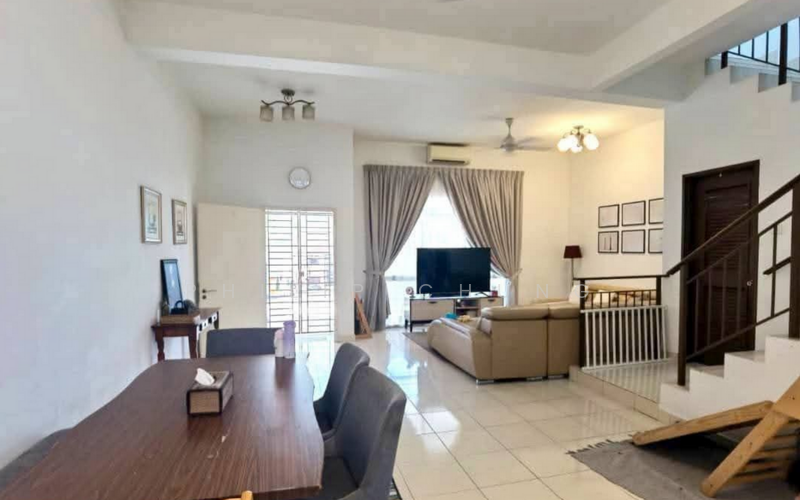 2-storey Terraced House for Sale in Setia Indah (Setia Alam) - Philip Chung - Living Room - PropertyGuru.com.my