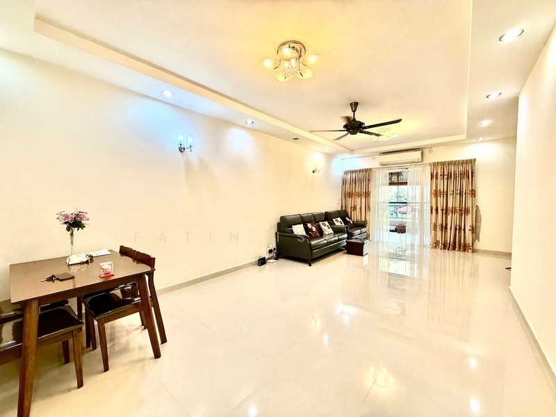 Condominium for Sale at Seri Maya Condominium - Fatin Ismail - Living Room - PropertyGuru.com.my