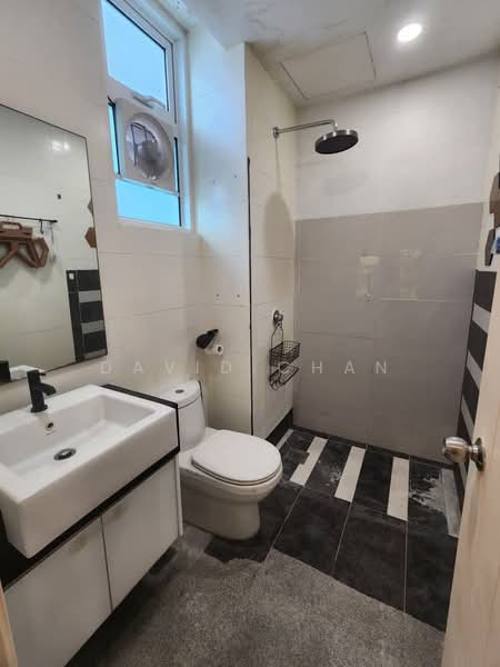 Service Residence for Sale at The Court @ Central Residence - David Chan - Bathroom - PropertyGuru.com.my